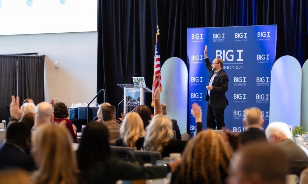 Speaker Dave Steinke presenting at CONNECT 2025.